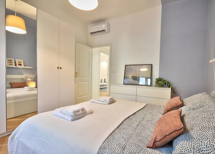 Luvi - Trilocale 4 Posti Letto, A 5 Minuti A Piedi Dalla - Ac E Wifi