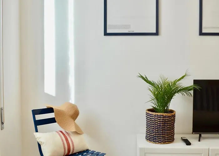 Luvi - Trilocale 4 Posti Letto, A 5 Minuti A Piedi Dalla - Ac E Wifi *