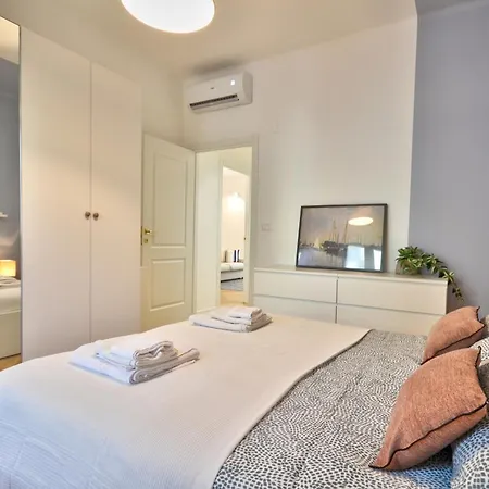 Luvi - Trilocale 4 Posti Letto, A 5 Minuti A Piedi Dalla - Ac E Wifi