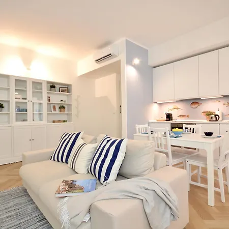 Apartment Luvi - Trilocale 4 Posti Letto, A 5 Minuti A Piedi Dalla - Ac E Wifi *